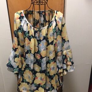 Woman’s Chaps Floral Blouse
